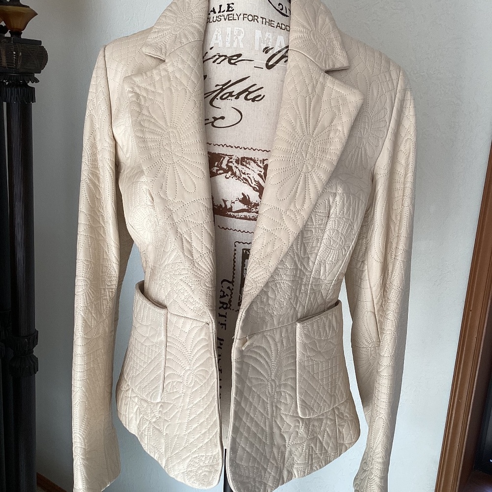 Wilsons Leather Cream Stitch Detail Fully Lined Leather Jacket - Picture 1 of 11